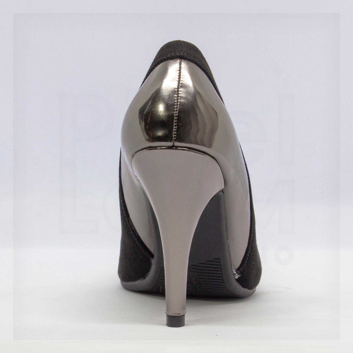Ale Aguilar Two-Tone Pointed Stiletto Pumps Curated by Machine