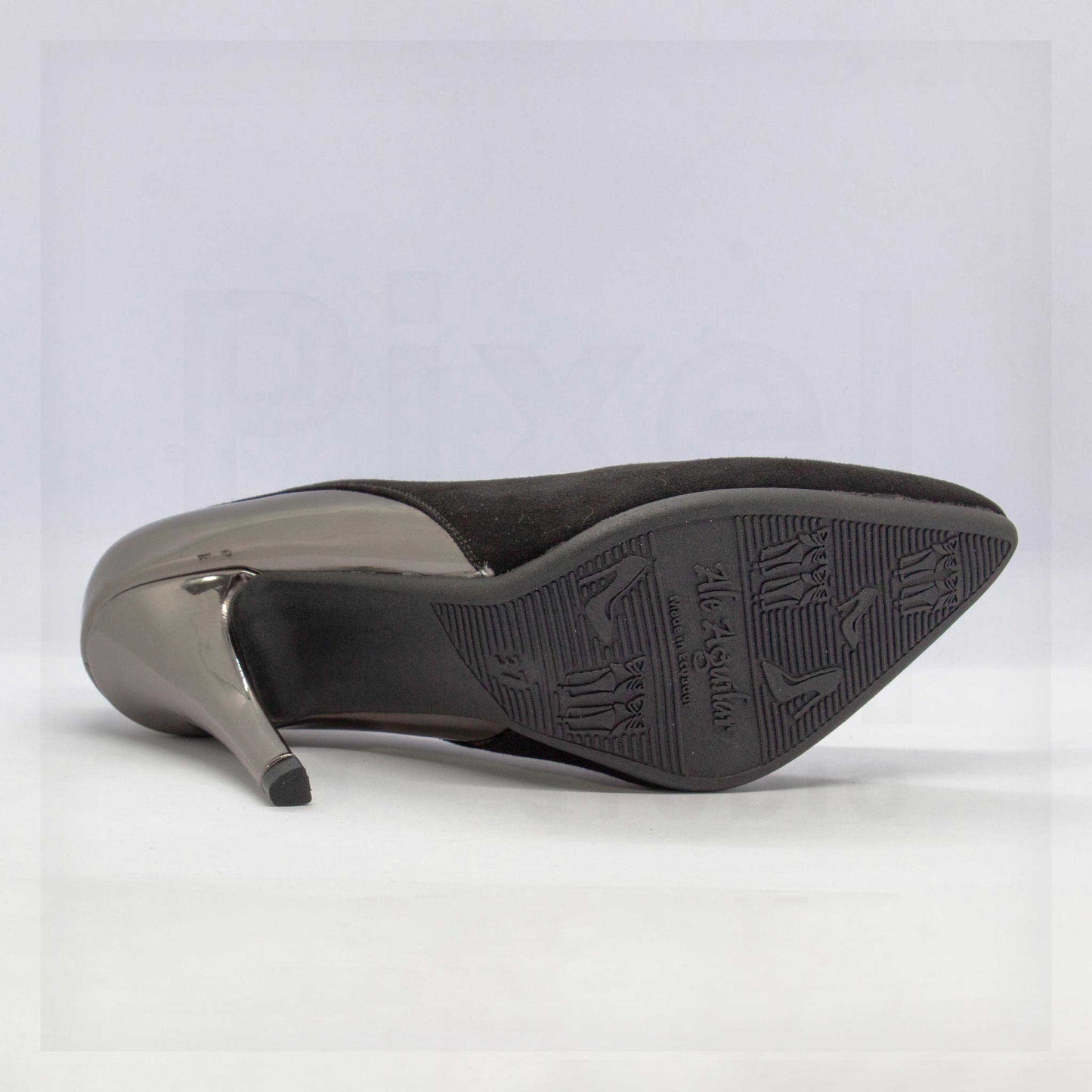 Ale Aguilar Two-Tone Pointed Stiletto Pumps Curated by Machine