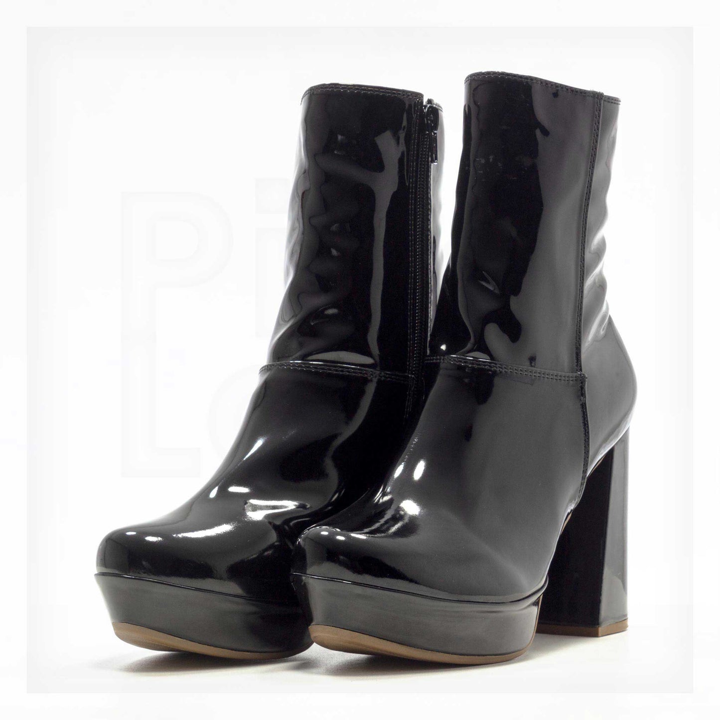 Botas de tacón alto de piel charol hechas a mano 'Luan Shoes' Machine