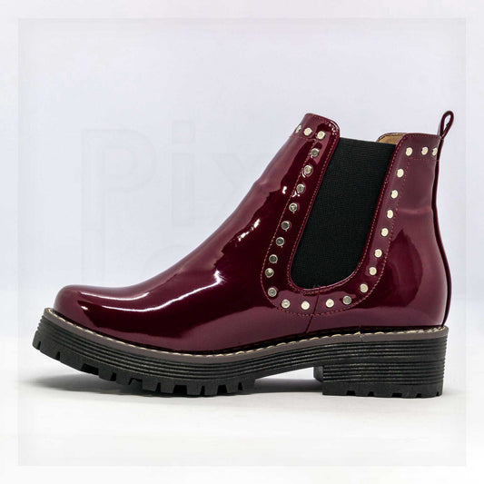 Ale Aguilar Lug-Sole Chelsea Ankle Boots Curated by Machine