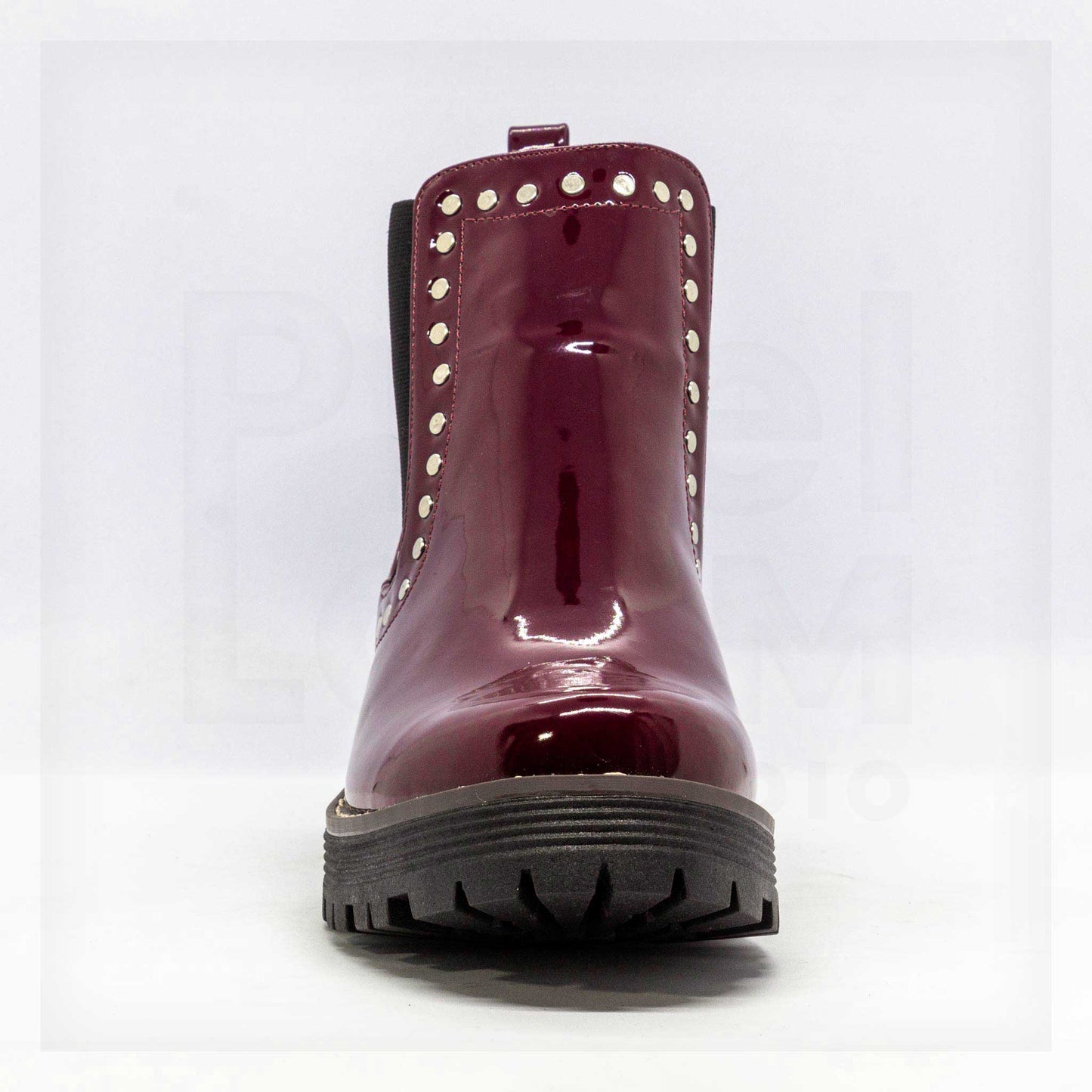 Ale Aguilar Lug-Sole Chelsea Ankle Boots Curated by Machine