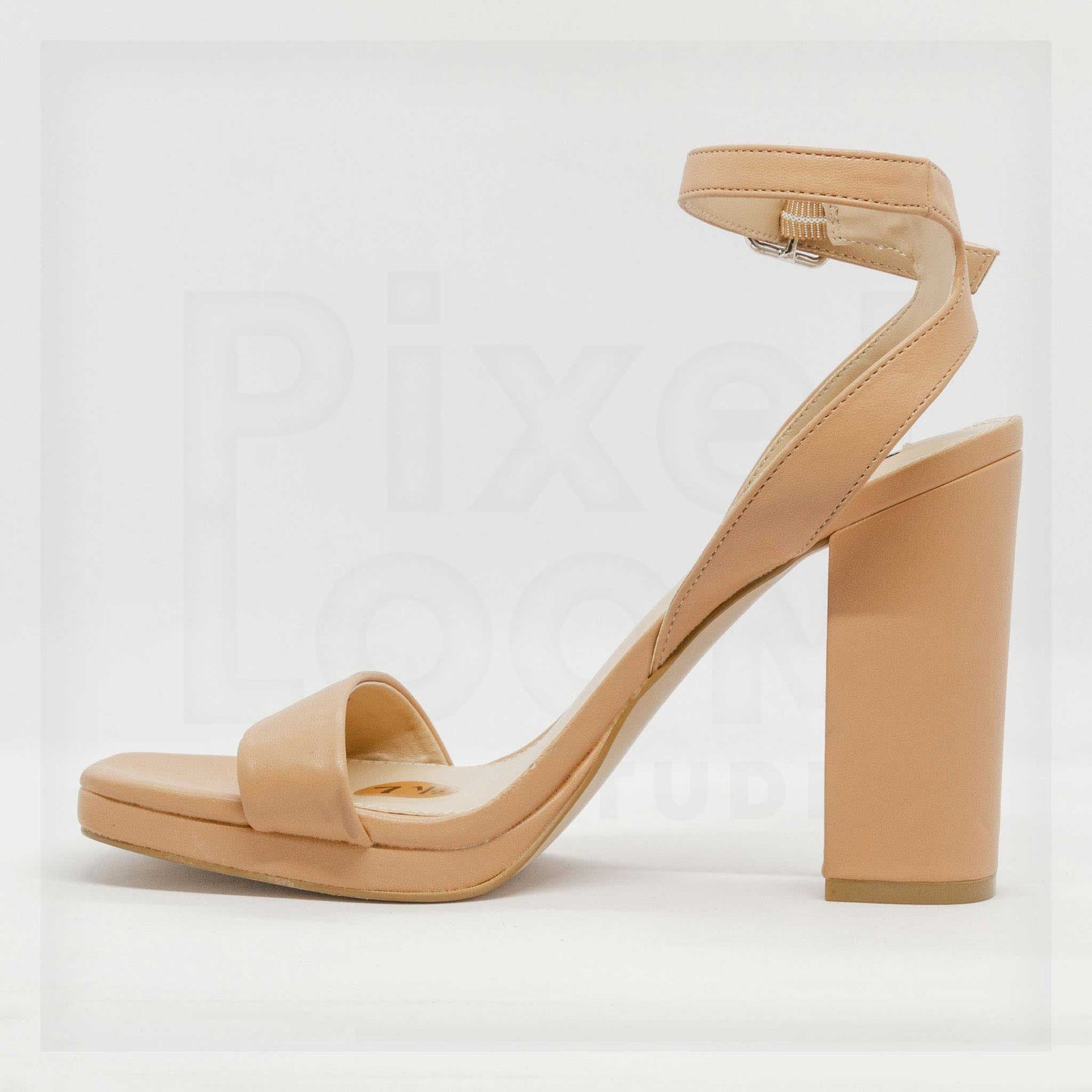 Sandalias de tacón alto hechas a mano Steve Madden "Machine"