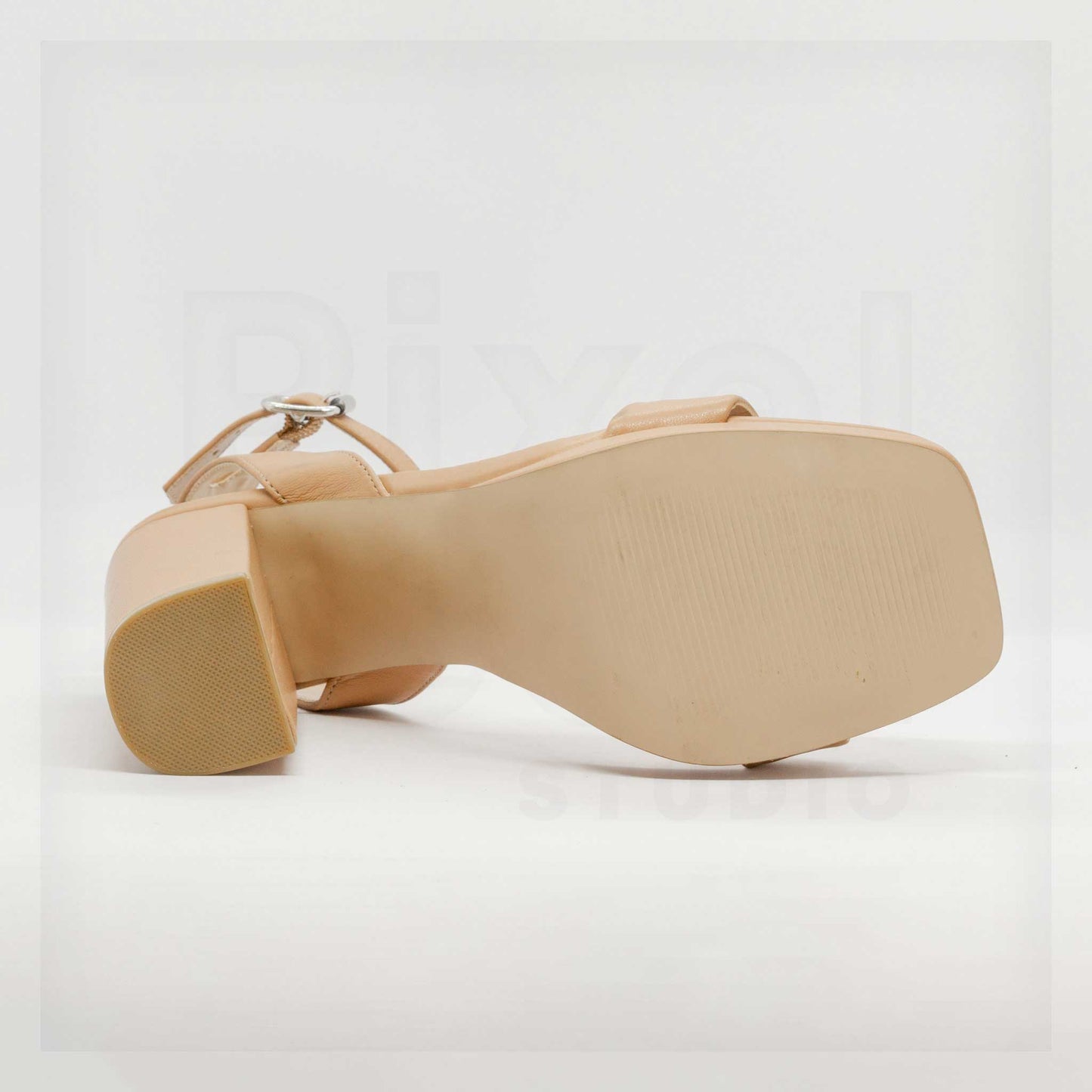 Sandalias de tacón alto hechas a mano Steve Madden "Machine"
