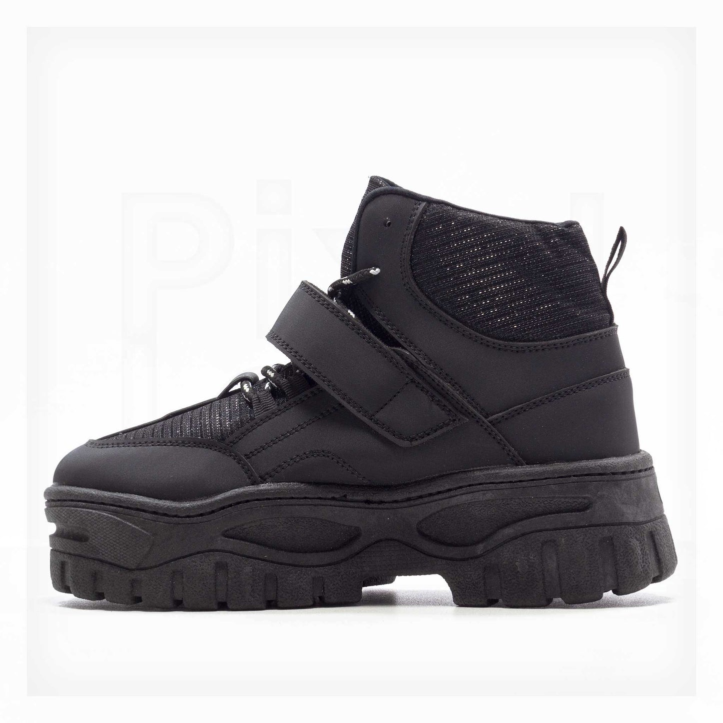 Zapatillas tipo bota hechas a mano 'Vivi Shop'