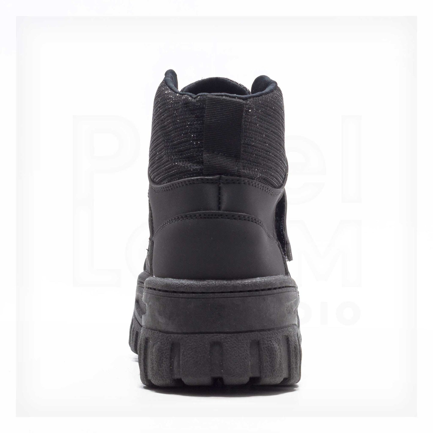 Zapatillas tipo bota hechas a mano 'Vivi Shop'